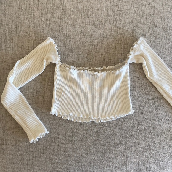 🪞 frill edge long sleeve top - Picture 3 of 8